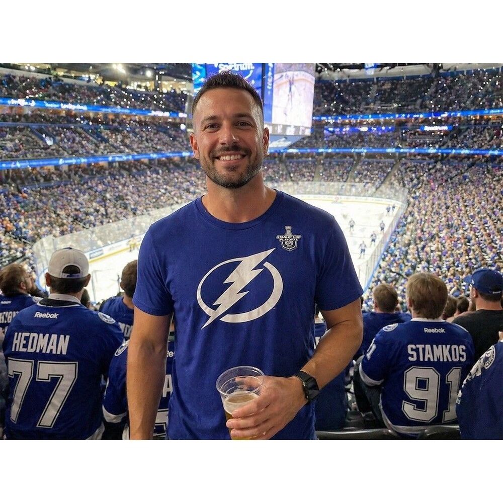 Tampa Bay Lightning T-Shirt Unisex XL Blue Stanley Cup Playoffs 2018 NHL